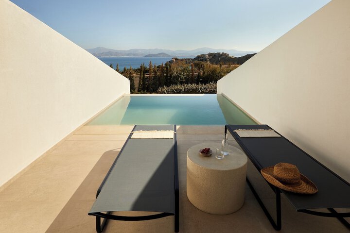 Pool 16 of 30