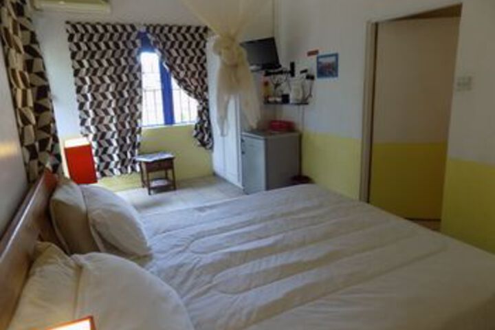 Room 85 of 109