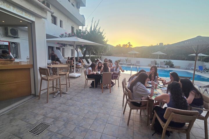 Dining 110 of 157