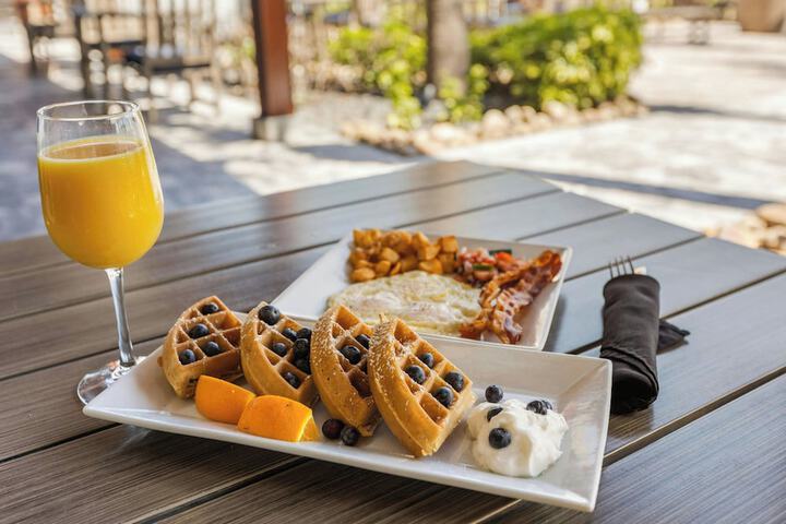 Breakfast meal