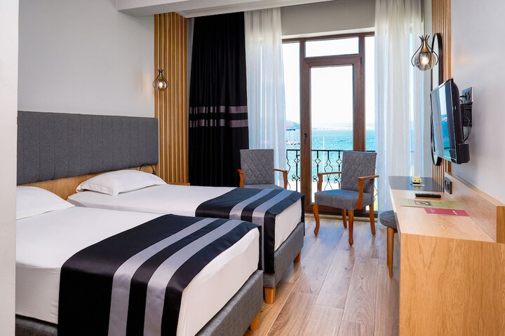 Room 4 of 31