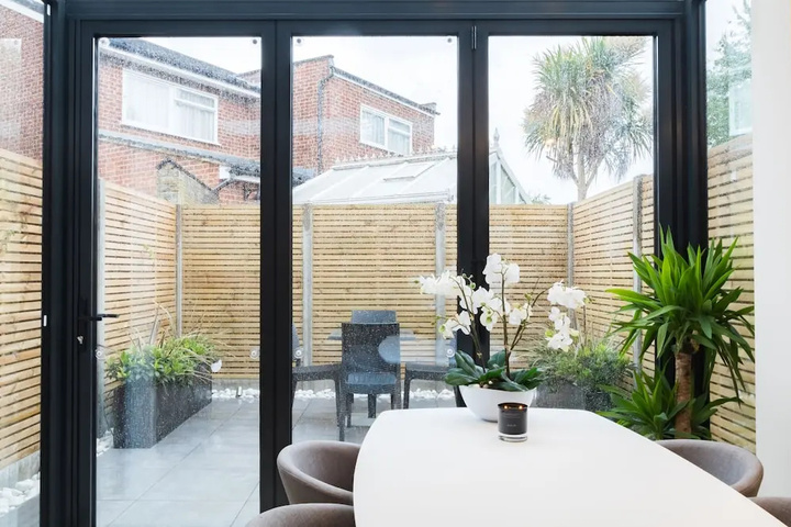Terrace/Patio 7 of 18