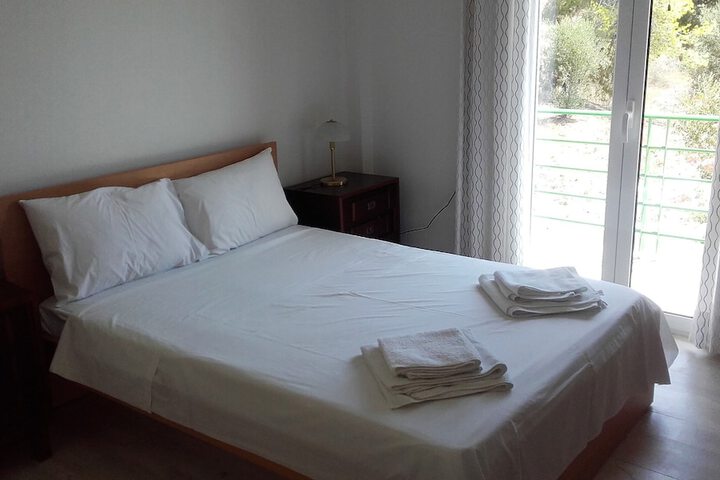 Room 5 of 42