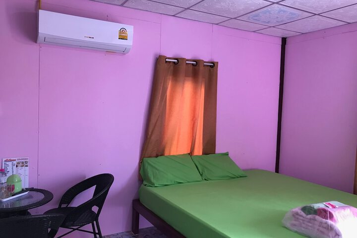 Room 9 of 17