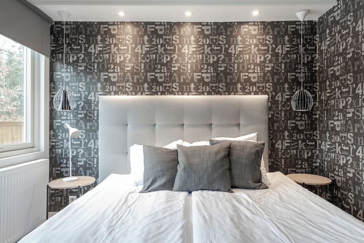 Room 8 of 39