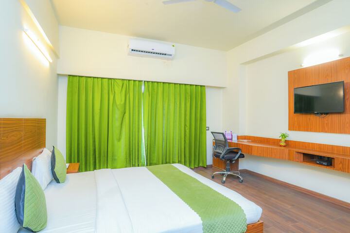 Room 15 of 54