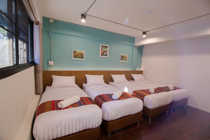 Room 15 of 53