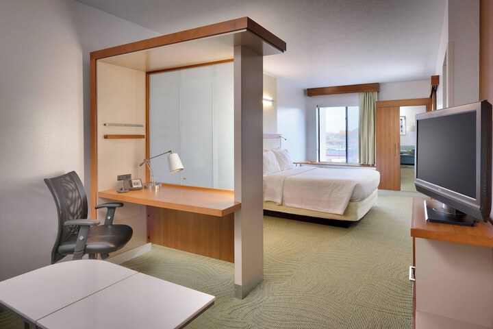 Room 10 of 31