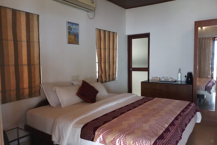 Room 7 of 40