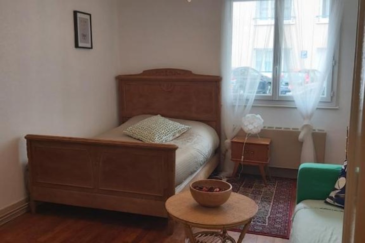 Room 2 of 2