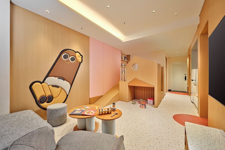 Room 22 of 107