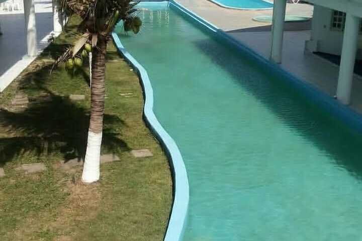 Pool 10 of 14