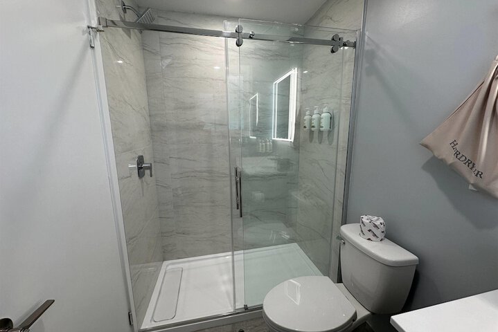 Clean Restrooms