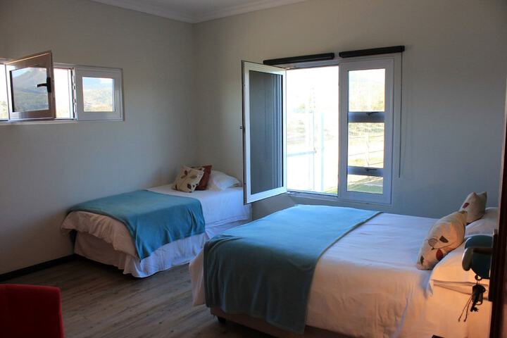 Room 2 of 41