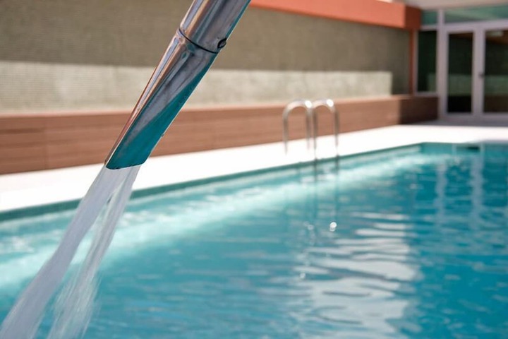 Hotel with Pool