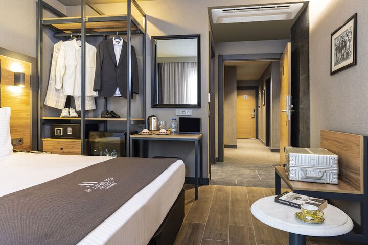 Room 15 of 75