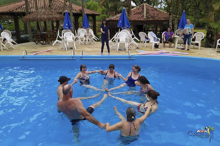 Pool 42 of 108