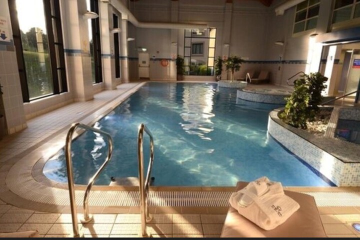 Pool 44 of 65