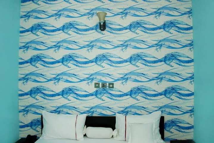 Room 7 of 17