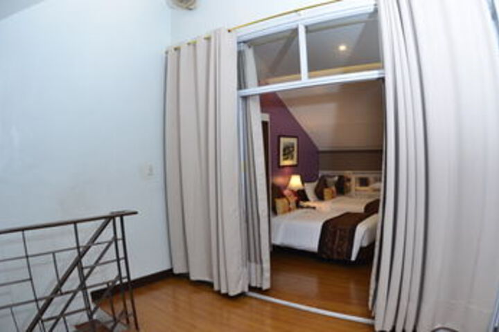 Room 43 of 73