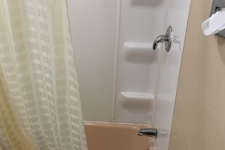 Room 9 of 14
