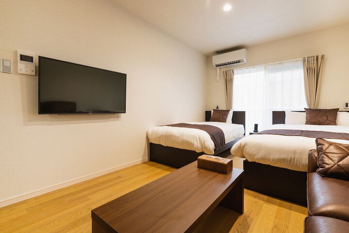 Room 15 of 29