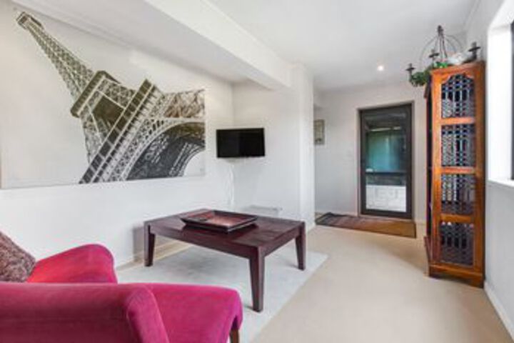 Room 15 of 16