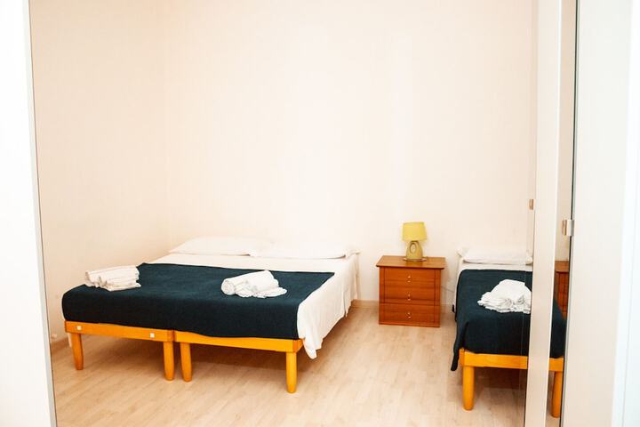 Room 8 of 14