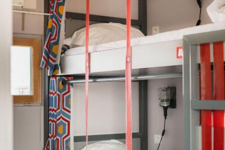 Room 14 of 48
