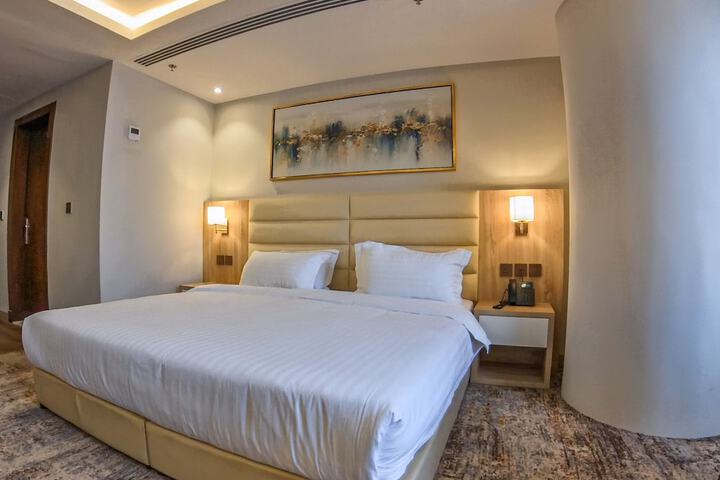 Room 16 of 26