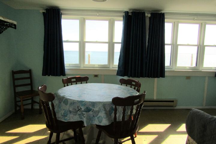 Room 55 of 219