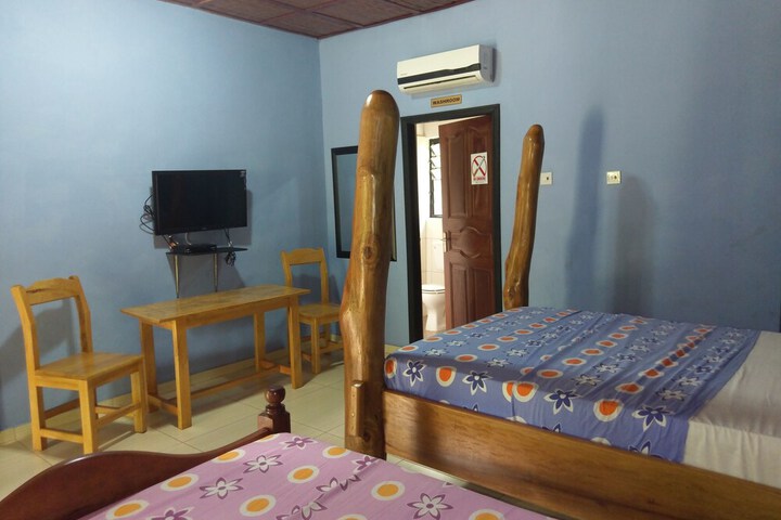 Room 9 of 49