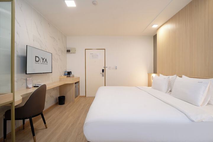 Room 38 of 85