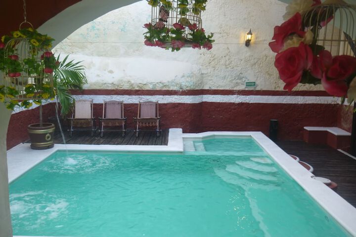 Hotel with Pool