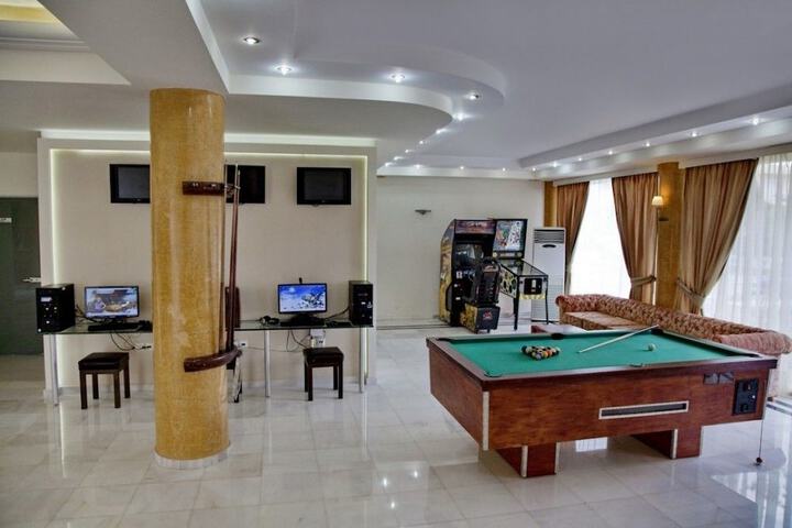 Hotel Lobby