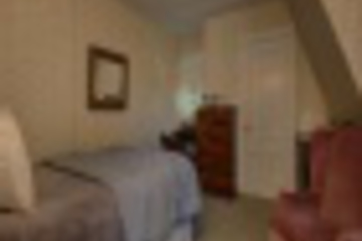 Room 327 of 408