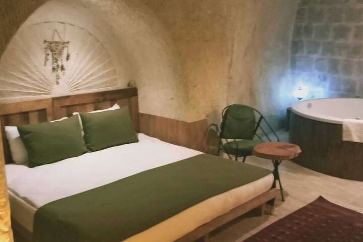 Room 46 of 90