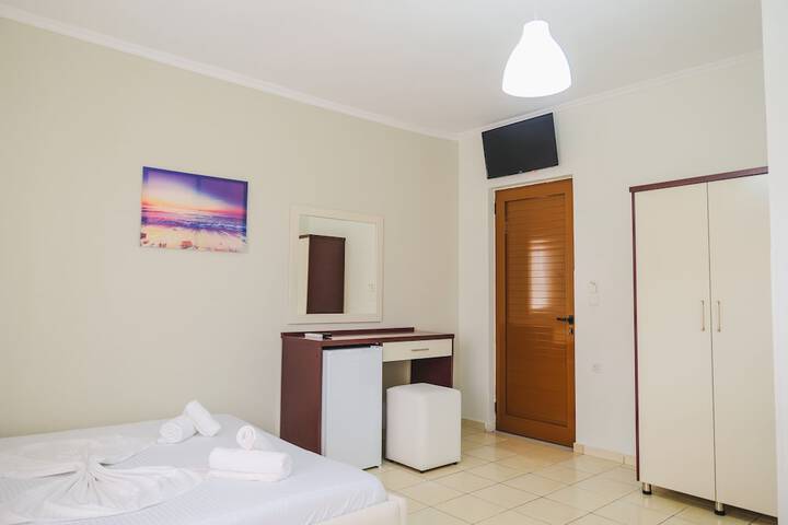 Room 5 of 45