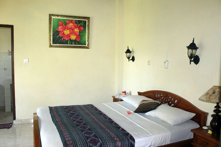 Room 10 of 65