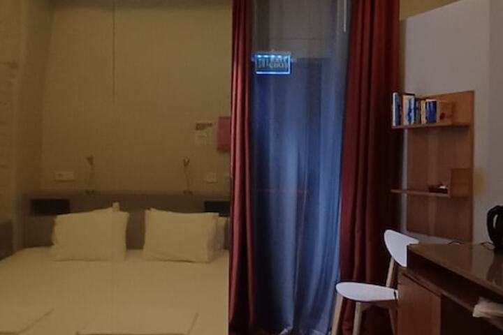 Room 38 of 73