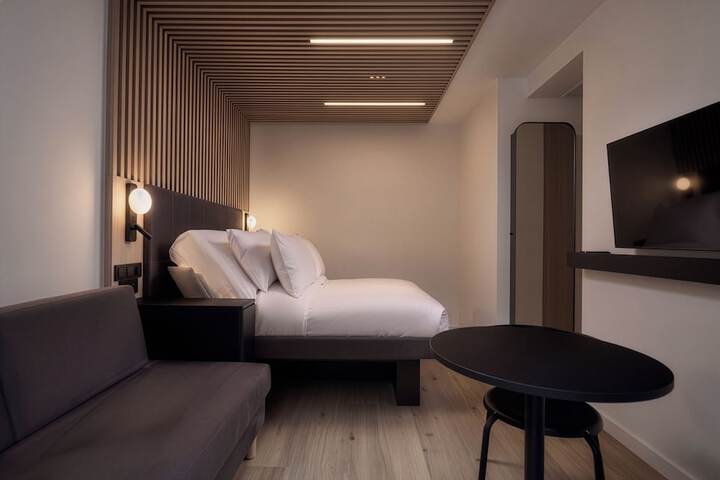 Room 14 of 52