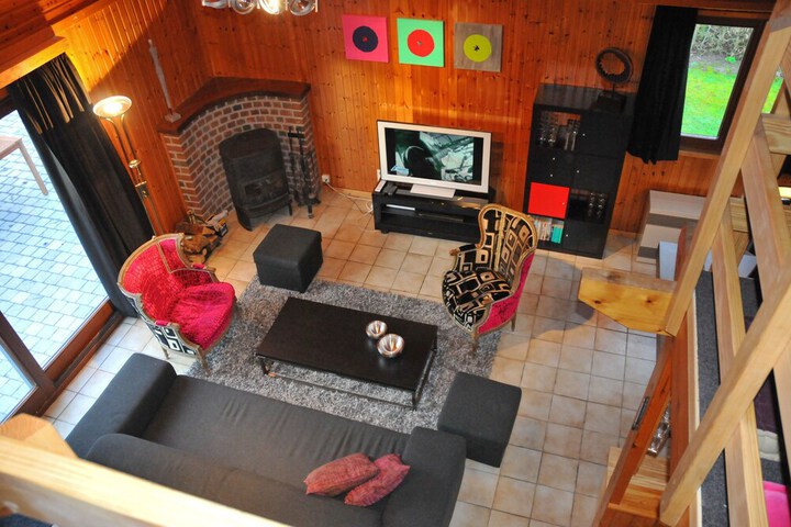 Room 12 of 19