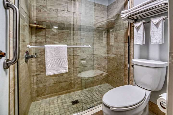 Room 44 of 65