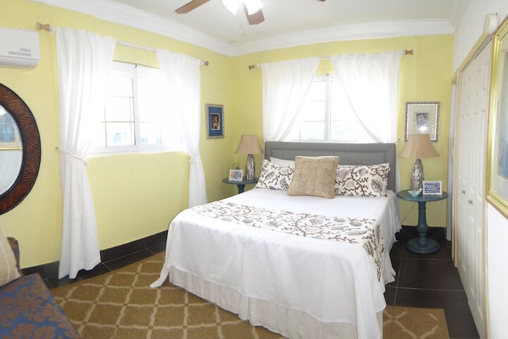 Room 14 of 72