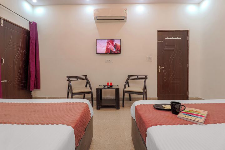 Room 6 of 34