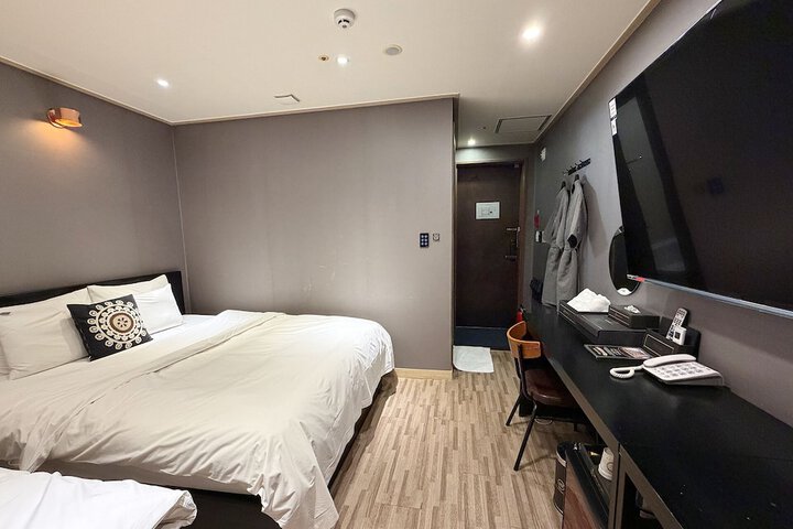 Room 38 of 73