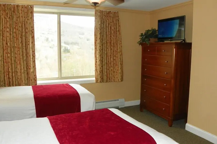 Room 4 of 14