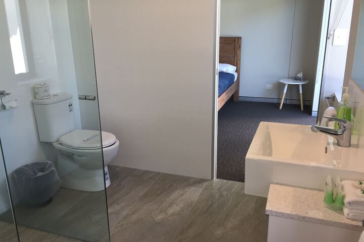 Room 52 of 69
