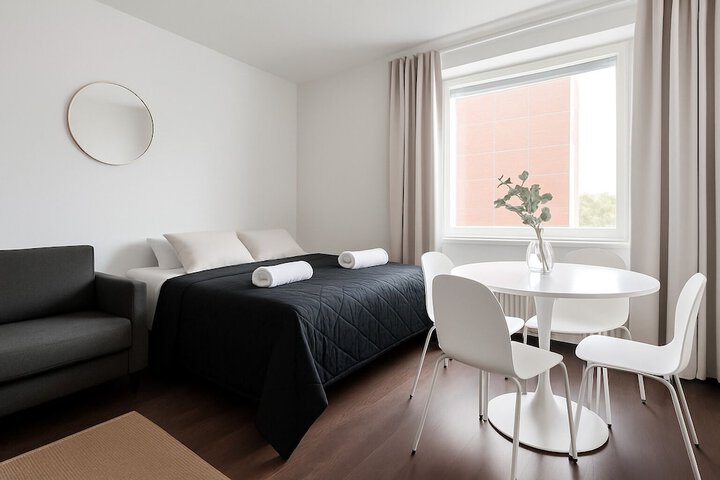 Room 2 of 7