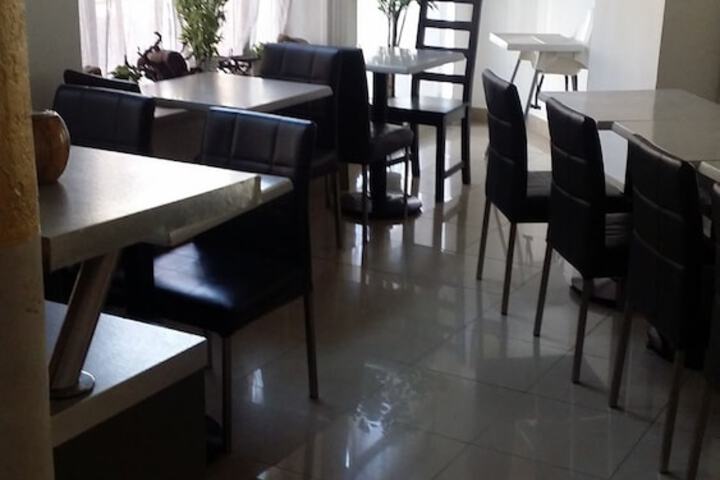 Food court